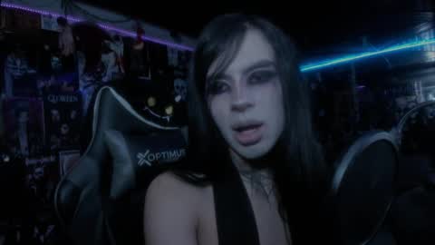 Snapshot of rotten_dreams chatting on 24, 2, 2025 rot online show from 24, 2, 2025