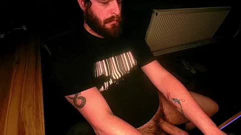 Snapshot of roughwonder chatting on 14, 5, 2026 Luke online show from 14, 5, 2026
