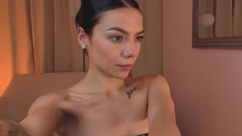 Snapshot of rousee_v chatting on 22, 4, 2026 Rousee online show from 22, 4, 2026