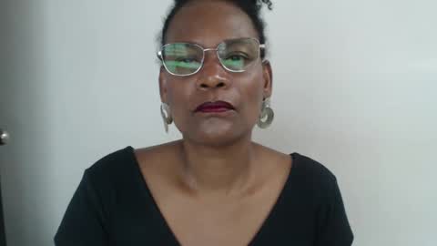 luxa online show from 20, 2, 2025