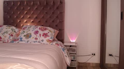 Snapshot of rouss_henao chatting on 1, 12, 2025 Rouss marie henao online show from 1, 12, 2025