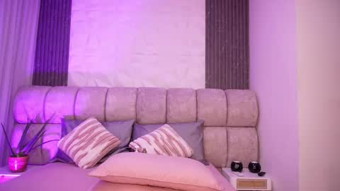 Snapshot of rousse_coup chatting on 13, 1, 2026 Rosse and Miller online show from 13, 1, 2026