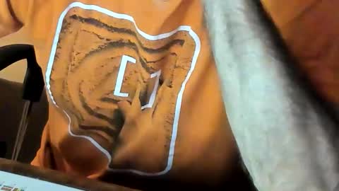 Snapshot of routi chatting on 12, 10, 2025 routi97 online show from 12, 10, 2025