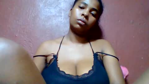 rovaelyah online show from 1, 6, 2026