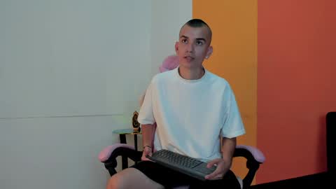 Rowan online show from 14, 4, 2026