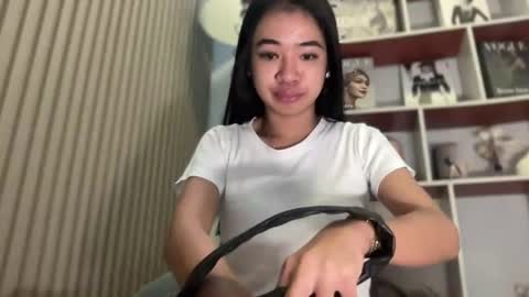 roweena online show from 19, 7, 2026