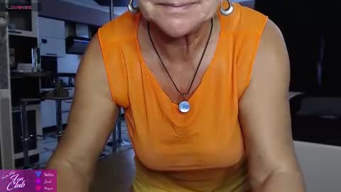Snapshot of roxana_brooks chatting on 8, 7, 2026 Roxana online show from 8, 7, 2026