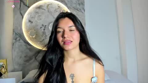 roxanaborns online show from 9, 11, 2025