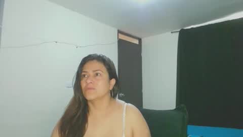 Snapshot of roxanasexy2025 chatting on 2, 10, 2025 roxanasexy2025 online show from 2, 10, 2025