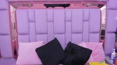 roxane_vega online show from 18, 7, 2026