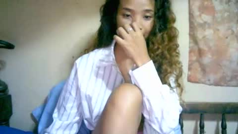 Snapshot of roxanne_98 chatting on 7, 12, 2024 roxanne_98 online show from 7, 12, 2024