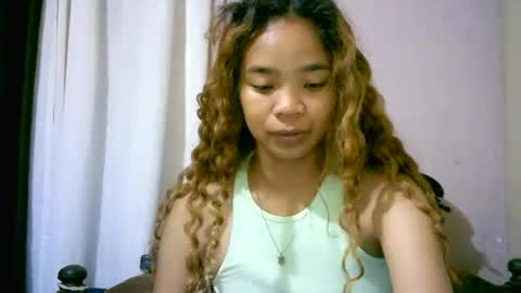 Snapshot of roxanne_98 chatting on 26, 10, 2025 roxanne_98 online show from 26, 10, 2025