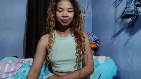 Snapshot of roxanne_98 chatting on 30, 6, 2026 roxanne_98 online show from 30, 6, 2026