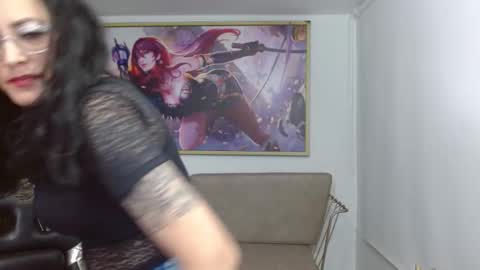 Roxanne online show from 1, 11, 2025