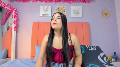 Snapshot of roxanneowens chatting on 21, 4, 2026 Juliana 3 online show from 21, 4, 2026