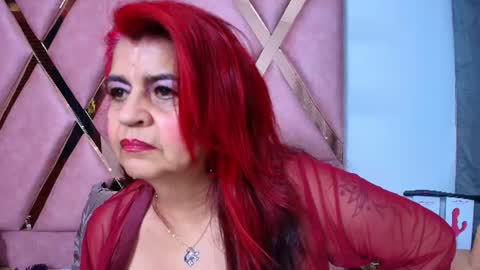 Snapshot of roxettemature chatting on 15, 6, 2026 RoxetteMature online show from 15, 6, 2026