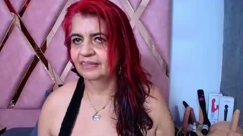 Snapshot of roxettemature chatting on 21, 6, 2026 RoxetteMature online show from 21, 6, 2026