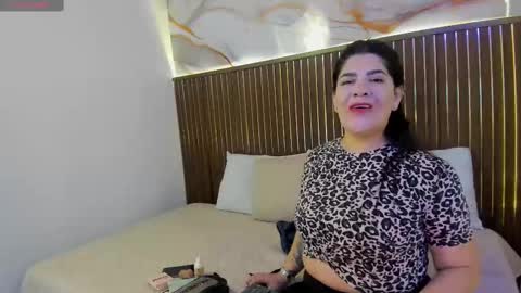 Roxie  online show from 12, 11, 2025