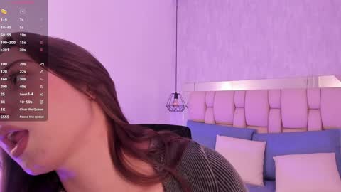 Roxie  online show from 8, 1, 2025