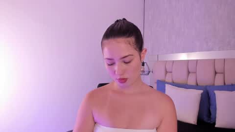 Roxie  online show from 21, 1, 2025