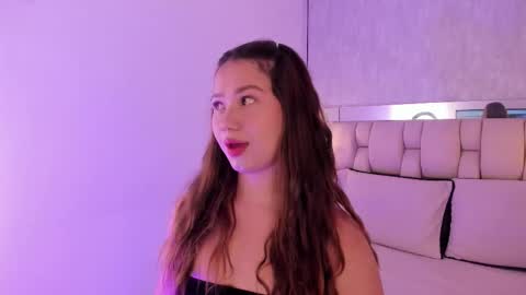 Roxie  online show from 15, 12, 2025