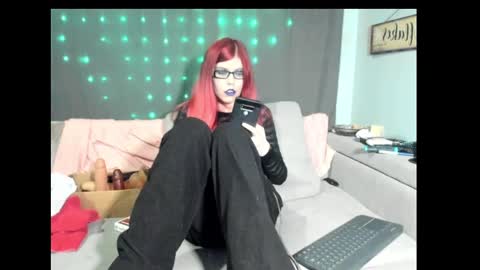 roxihazeleyes online show from 14, 2, 2025