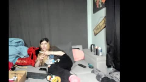 roxihazeleyes online show from 12, 2, 2026