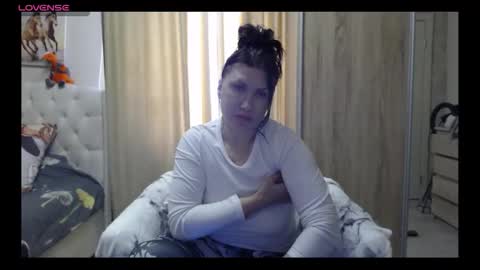Snapshot of roxolanaa_sexy chatting on 20, 4, 2026 ROXOLANAA SEXY online show from 20, 4, 2026