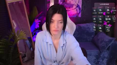 Snapshot of roxy_riot_ chatting on 19, 11, 2025 roxy_riot_ online show from 19, 11, 2025