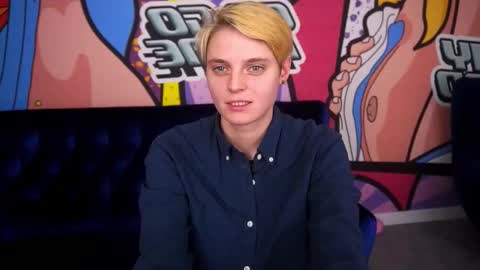 roxyflames online show from 1, 12, 2025