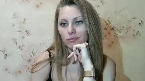 roxyfox18x01 online show from 12, 1, 2026