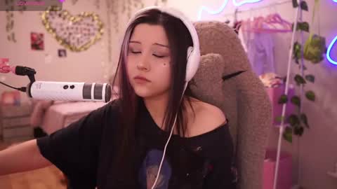 Snapshot of roxysuh chatting on 22, 5, 2026 roxysuh online show from 22, 5, 2026