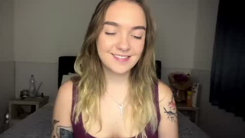 Snapshot of roxysweetdream chatting on 29, 7, 2026 Roxy online show from 29, 7, 2026