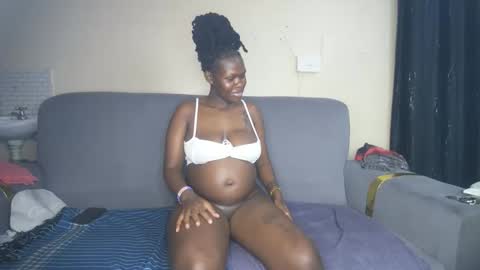 royal_charm online show from 28, 2, 2026