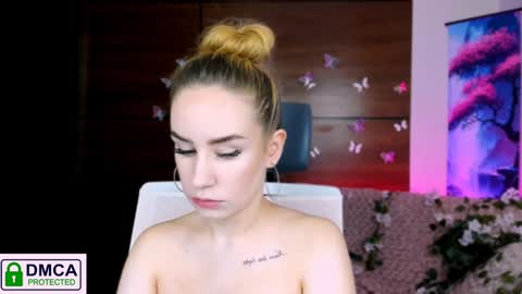 Snapshot of rozmary_ket chatting on 24, 1, 2025 Im Rozmary nice to meet you 3 online show from 24, 1, 2025
