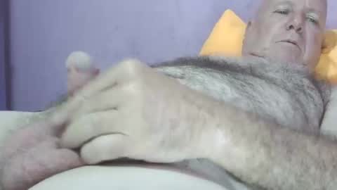 Snapshot of rubbing11 chatting on 1, 6, 2026 rubbing online show from 1, 6, 2026