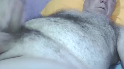 Snapshot of rubbing11 chatting on 4, 6, 2026 rubbing online show from 4, 6, 2026