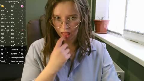 ruby_doyle online show from 20, 10, 2025