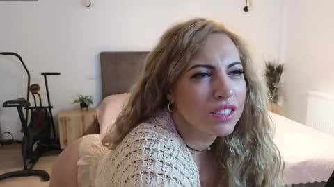 Snapshot of ruby_fit chatting on 20, 11, 2025 Ruby online show from 20, 11, 2025