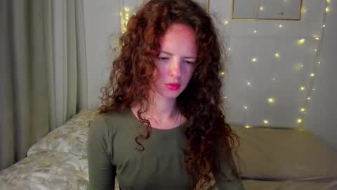 Snapshot of rubyattwood chatting on 6, 11, 2025 rubyattwood online show from 6, 11, 2025