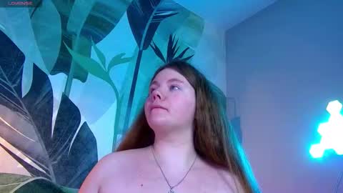 Snapshot of rubyvalen chatting on 15, 9, 2025 Ruby online show from 15, 9, 2025