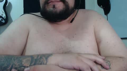 Snapshot of rudebearboy_ chatting on 4, 10, 2025 Bear online show from 4, 10, 2025