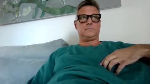 Snapshot of rudeski chatting on 2, 10, 2025 rudeski online show from 2, 10, 2025