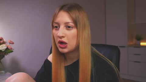 Mila online show from 19, 4, 2026