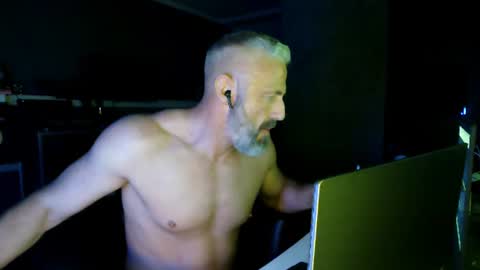 Snapshot of ruffi77 chatting on 14, 7, 2026 Chico que rico Caliente online show from 14, 7, 2026