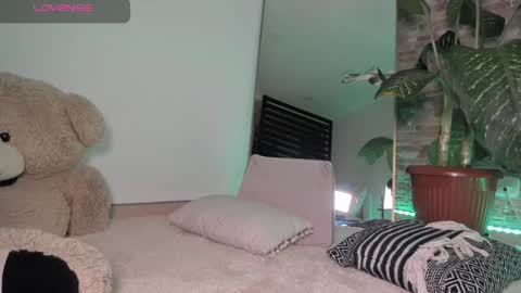 Snapshot of russcurley chatting on 6, 12, 2024 Lorenn online show from 6, 12, 2024