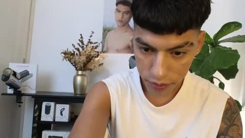  R U S S E L L  online show from 9, 4, 2026