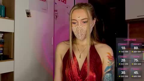 Snapshot of russian_sexy_girl5 chatting on 8, 11, 2025 Mary online show from 8, 11, 2025