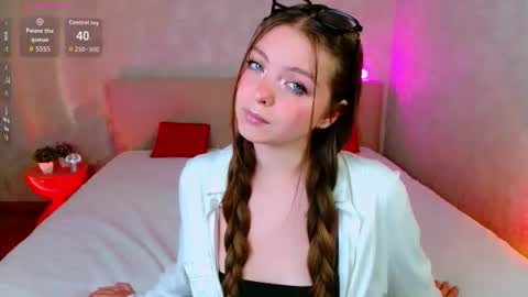 Snapshot of ruta_ chatting on 14, 7, 2026 RutaYoung online show from 14, 7, 2026