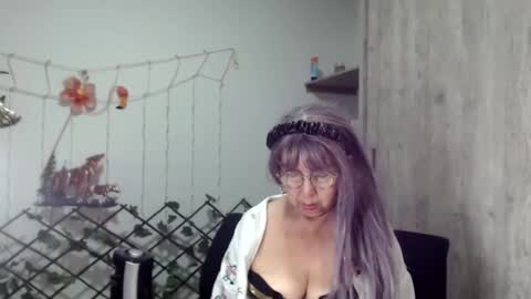 ruth_blue21 online show from 1, 3, 2025